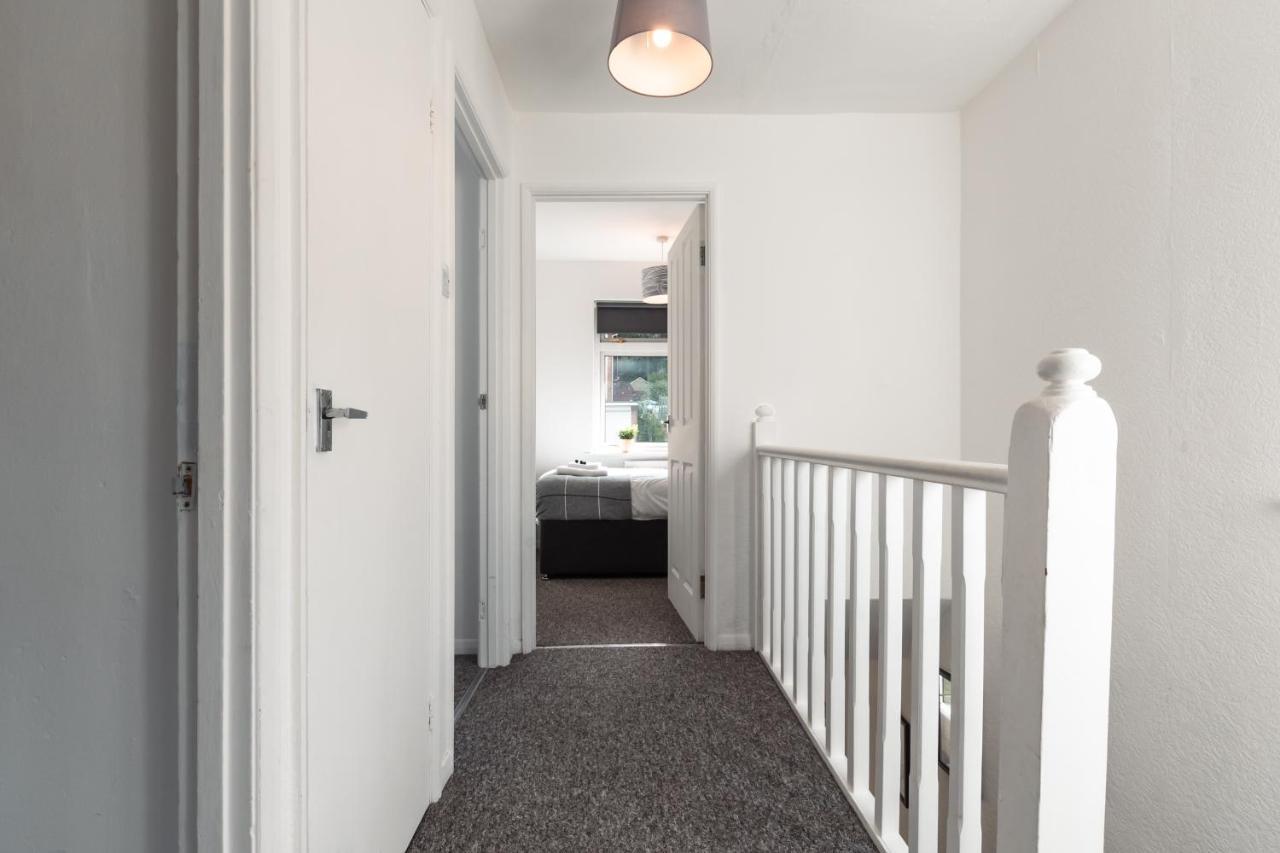 3 Bedrooms House Ideal For Long Stays! Southampton Exterior foto